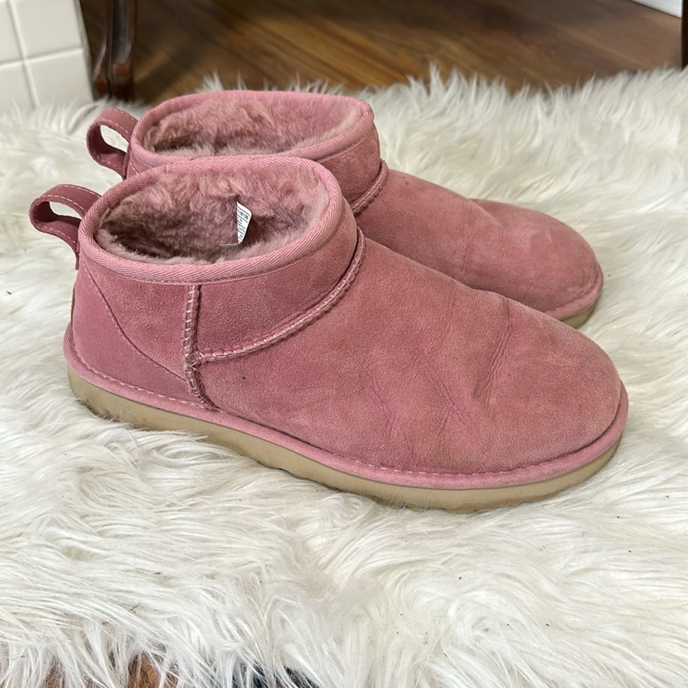 Pink Ultra Mini Uggs